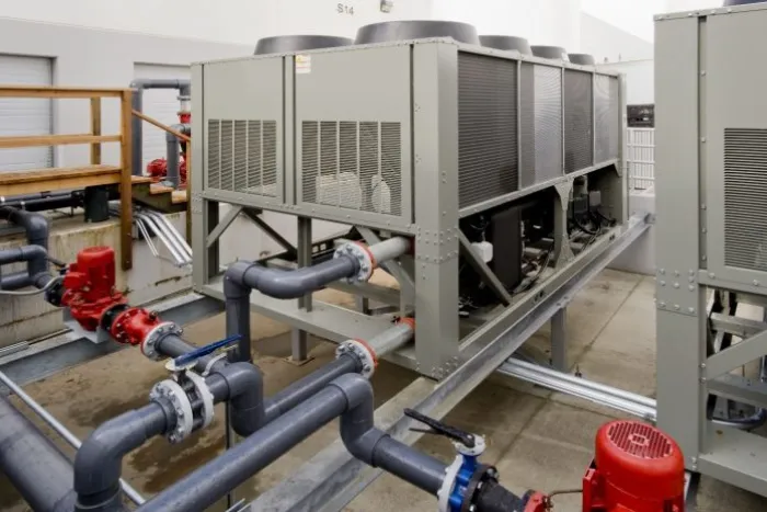 Industrial chiller equipment